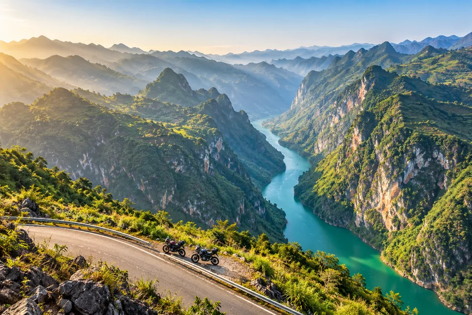 Limestone mountains above the turquoise Nho Que River in the Ha Giang region